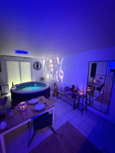 Avion Apartment | Suite Eden Spa, Appart'hôtel bien être , Patio de standing barbecue - TV XL CinéSport, Lit Q-Size, Wifi, P-Gratuit en Résidence
