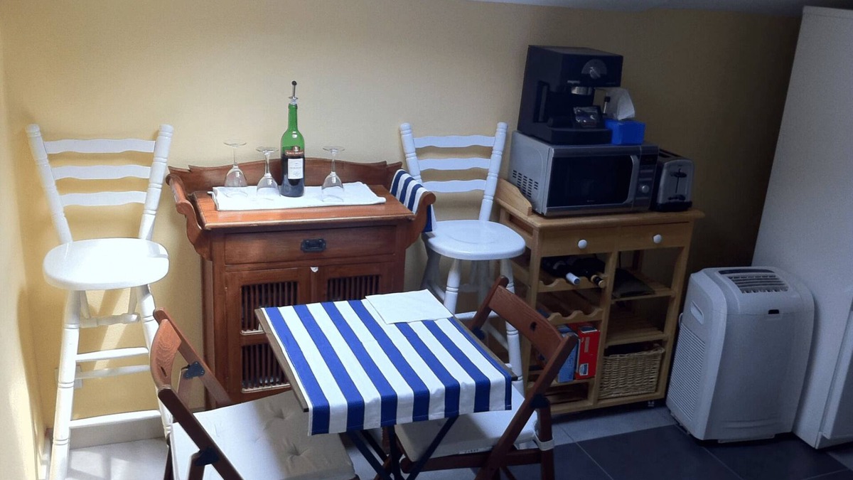 Roanne Apartment | SUITE EN BORD DE LOIRE (APT N°23)