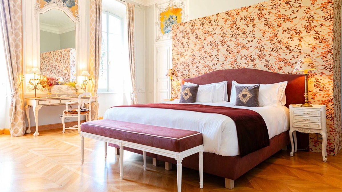 Loriol-du-Comtat House | Suite-Exclusive-Ensuite with Bath-Park view