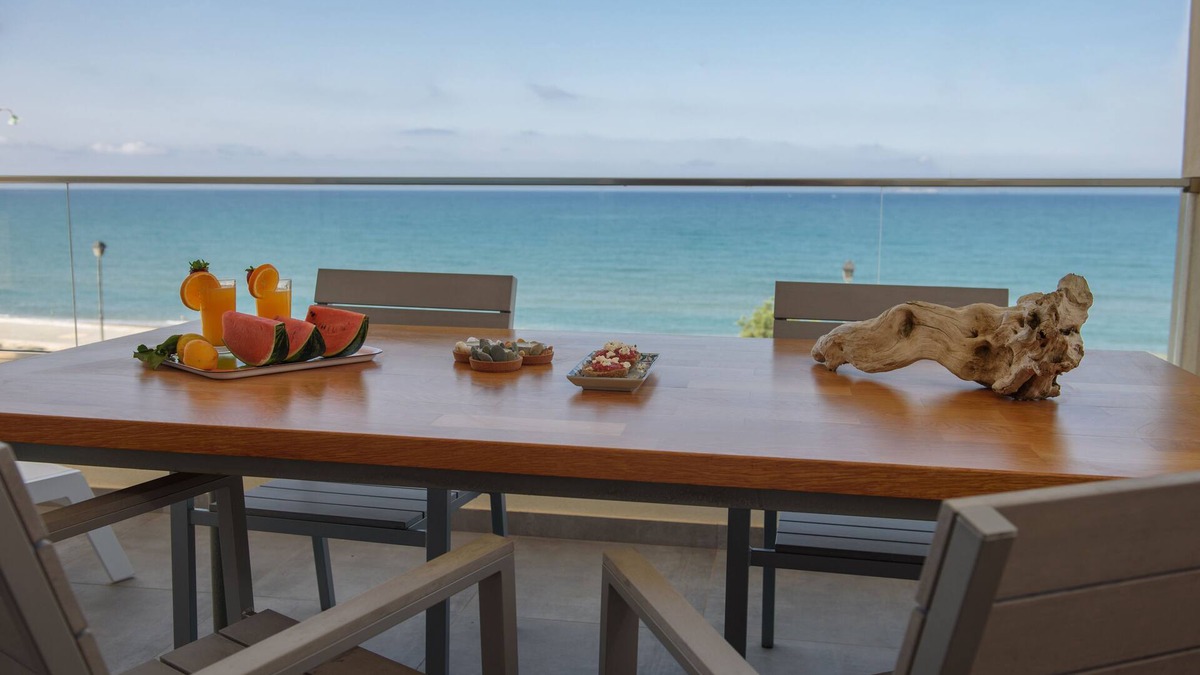 Kokinos Pirgos Apartment | Suite Pasithea with amazing sea view