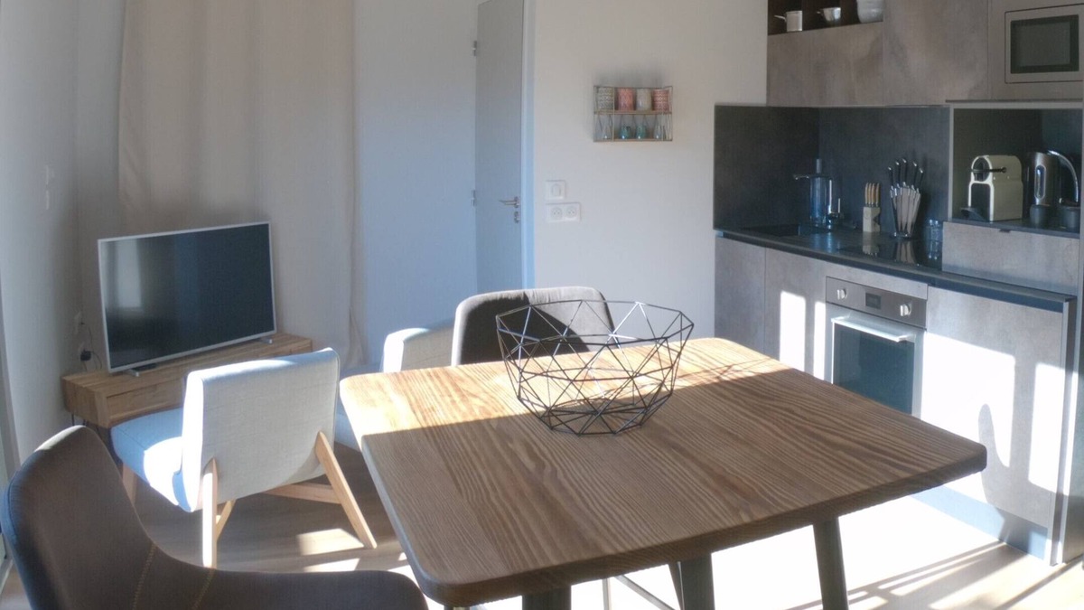 Ayzac-Ost Apartment | Suite Privilège Avec Jacuzzi Privé sur Terrasse
