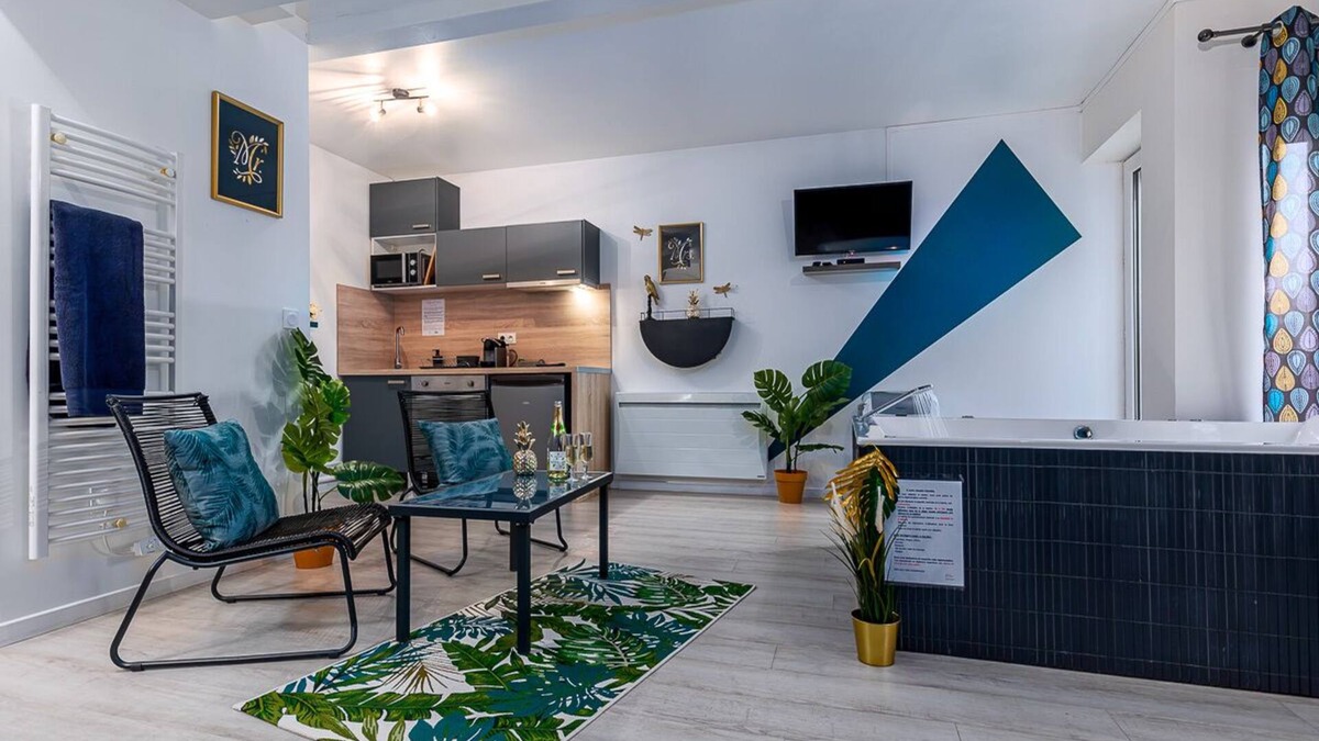 Chalifert Apartment | Suite SPAradise - SPA Privatif - 6min Disneyland Paris