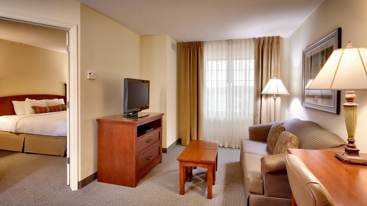 West Omaha Condo | Suite with Pool | Business Essentials