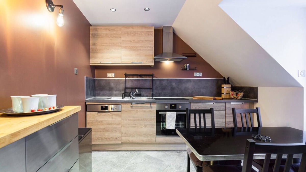 Chantilly Apartment | Suites Appart: full flat: 1 kingsize/1 conv sofa