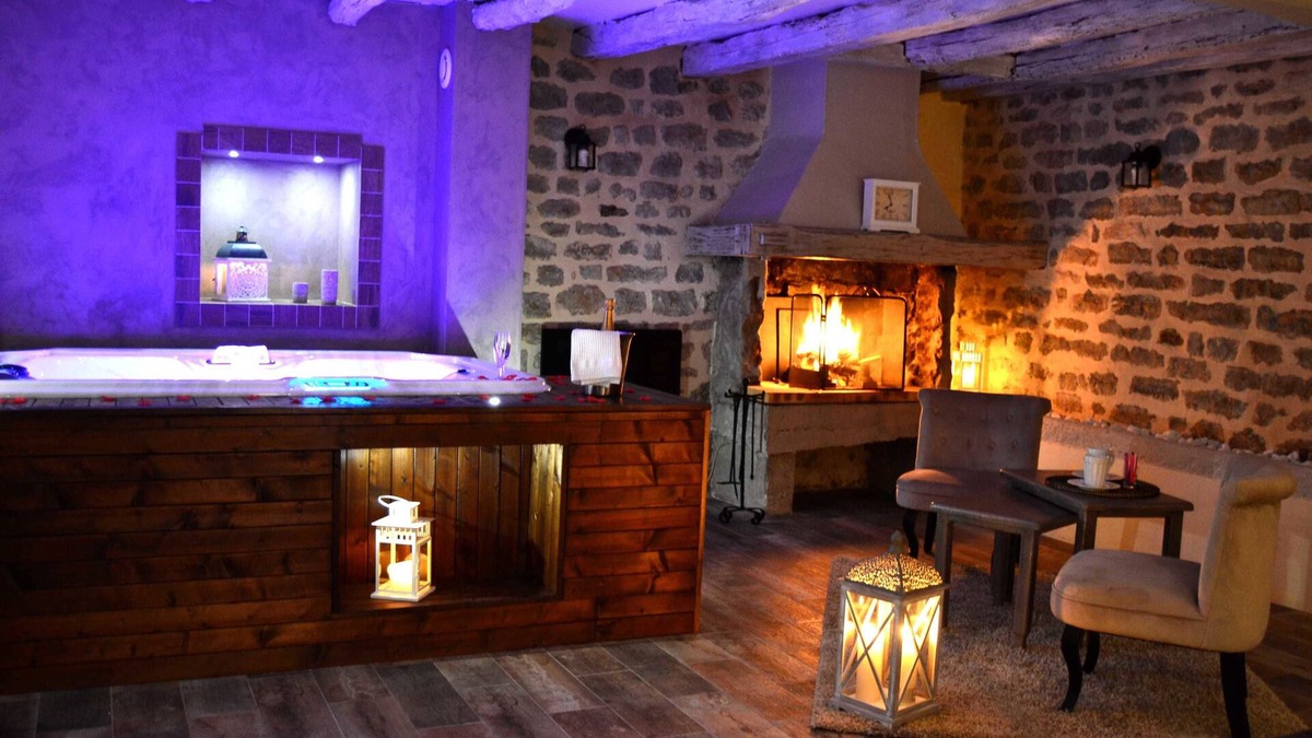 Vandenesse-en-Auxois House | Suites du Domaine de Vandenesse & Spa