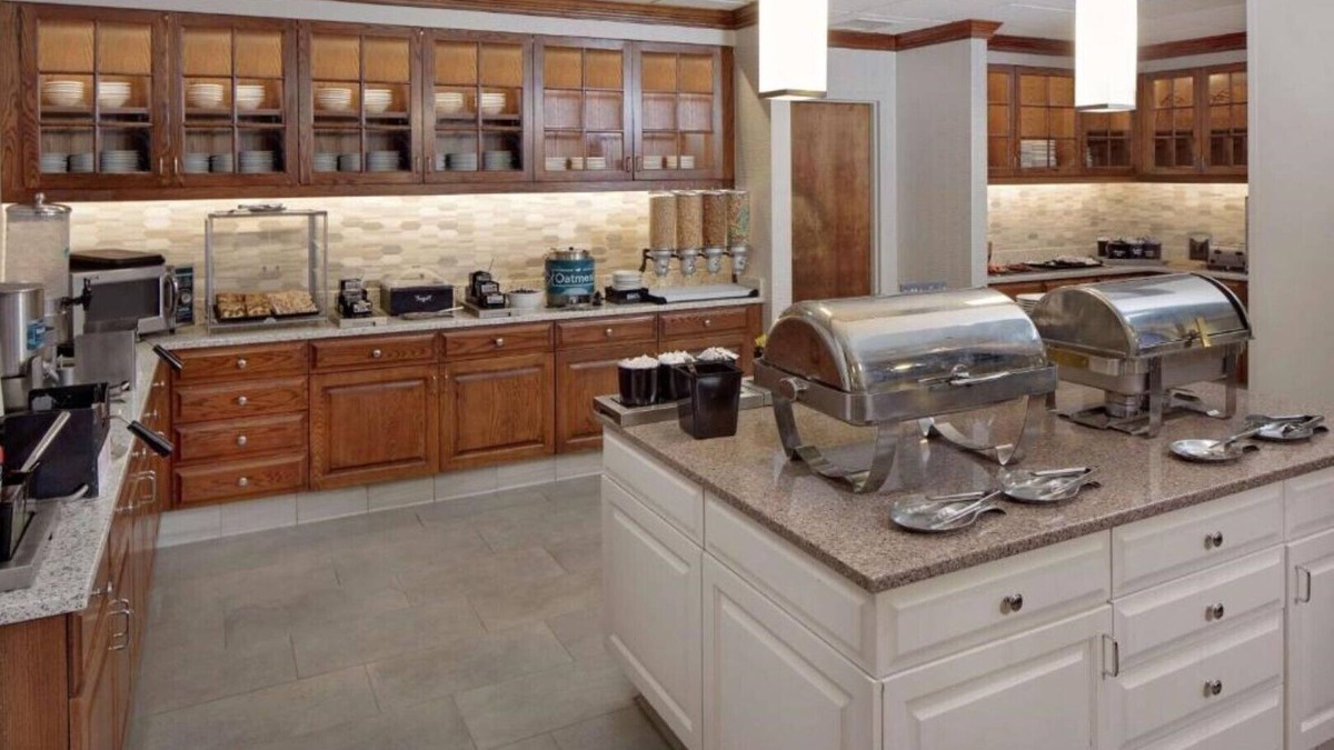 South Loop House | Suites steps from the Mall of America