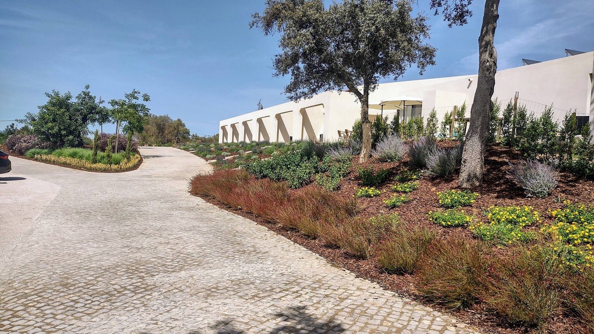 Moncarapacho e Fuseta House | Suites Sunny Hill for a wonderful, carefree vacation in the Algarve