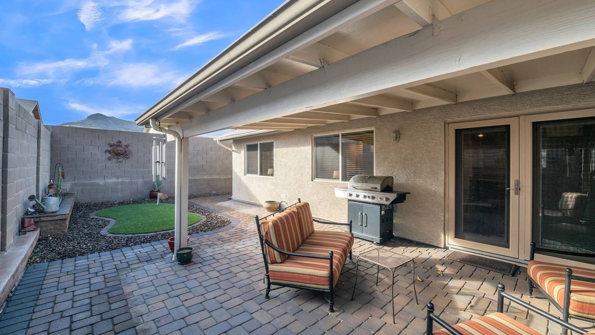 Paradise Valley Village House | Summer All Year Round 2 Bedroom Home by RedAwning