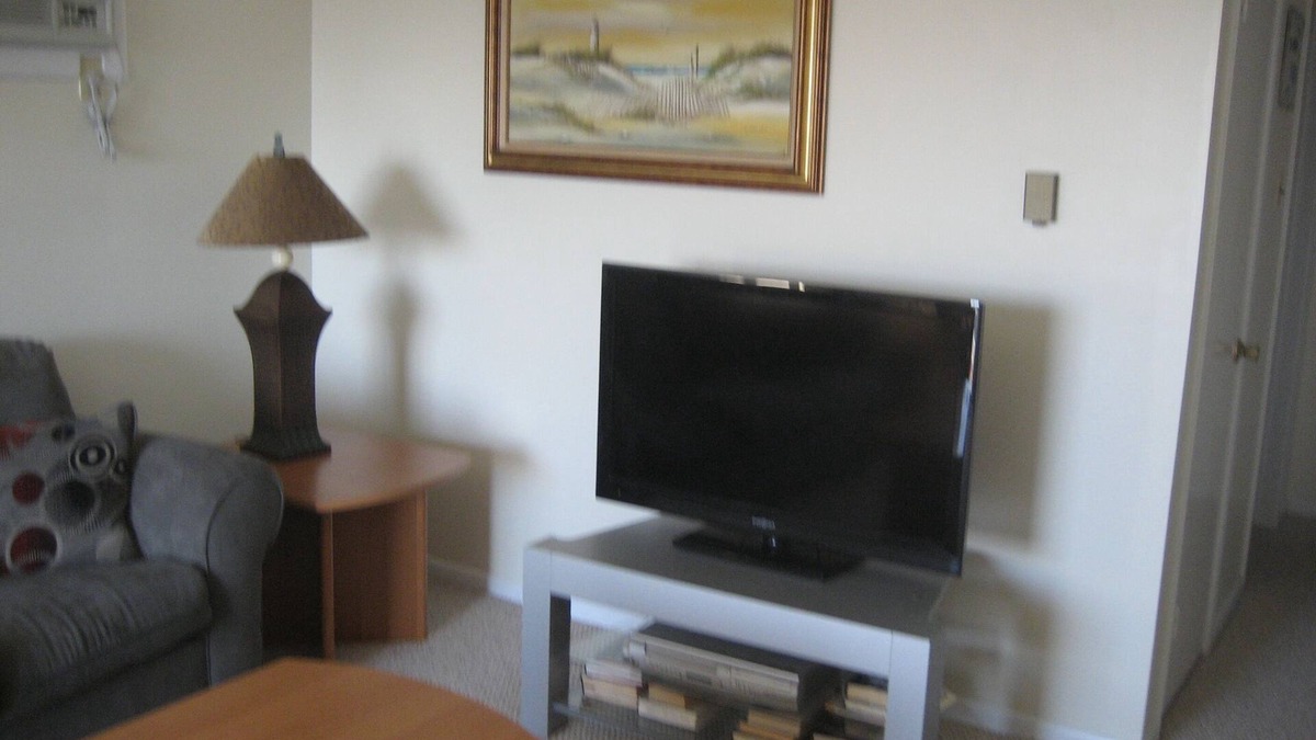 South End Condo | Summer Condo-Family Friendly-2 blocks from beach with sunset views