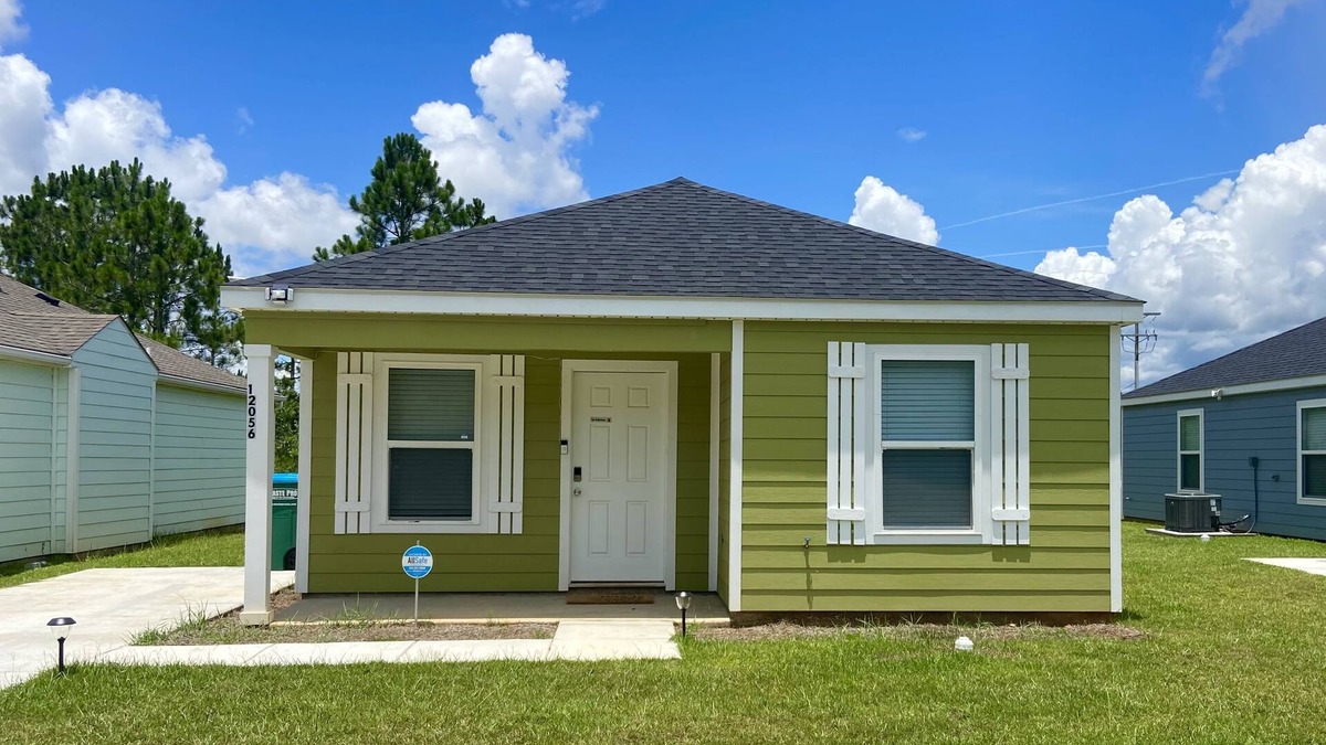 Gulfport House | Summer Fun/Beach/Shopping and much more!
