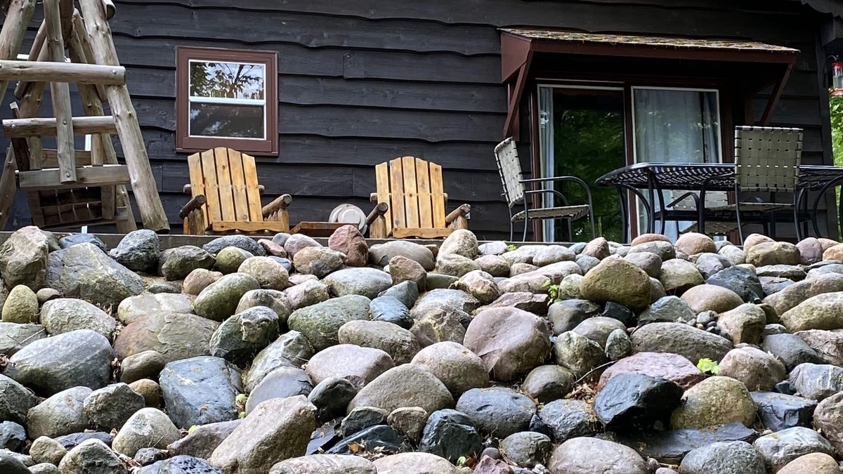 Longville Cabin | Summer is coming!
