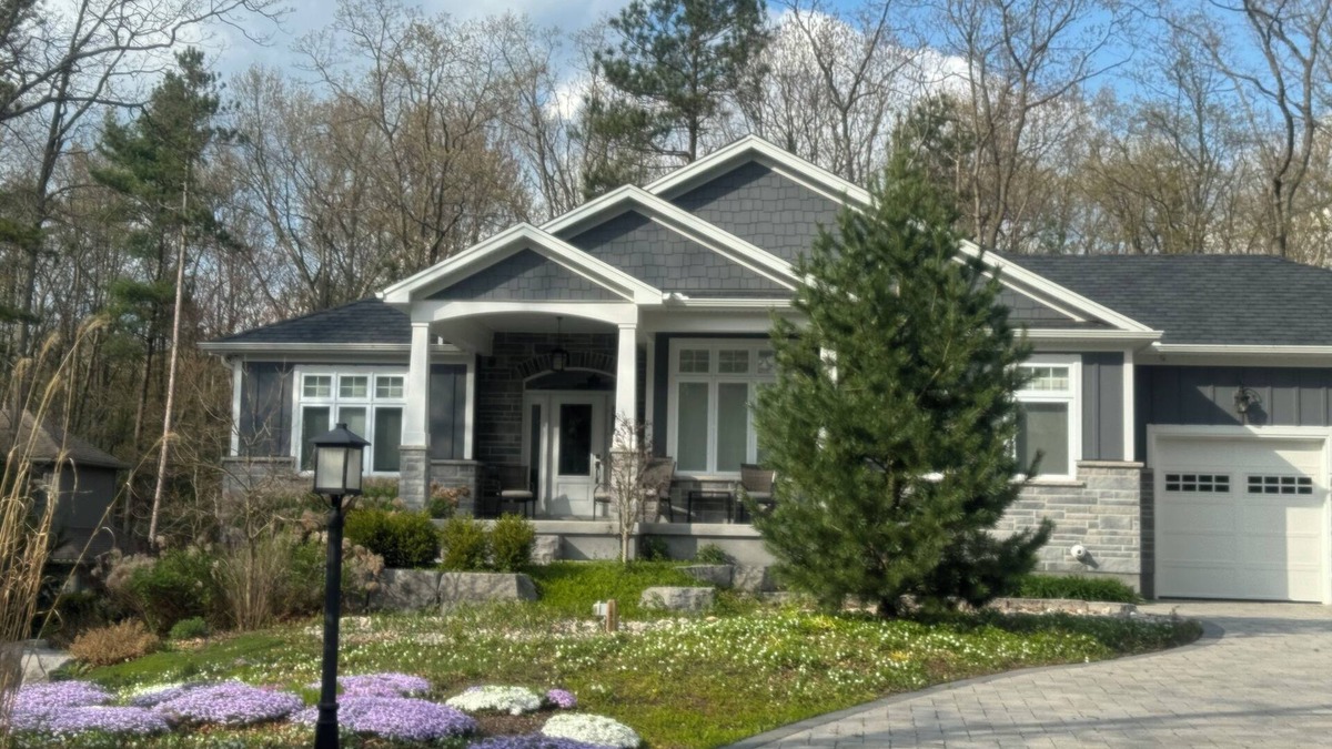 Grand Bend House | Summer Luxury