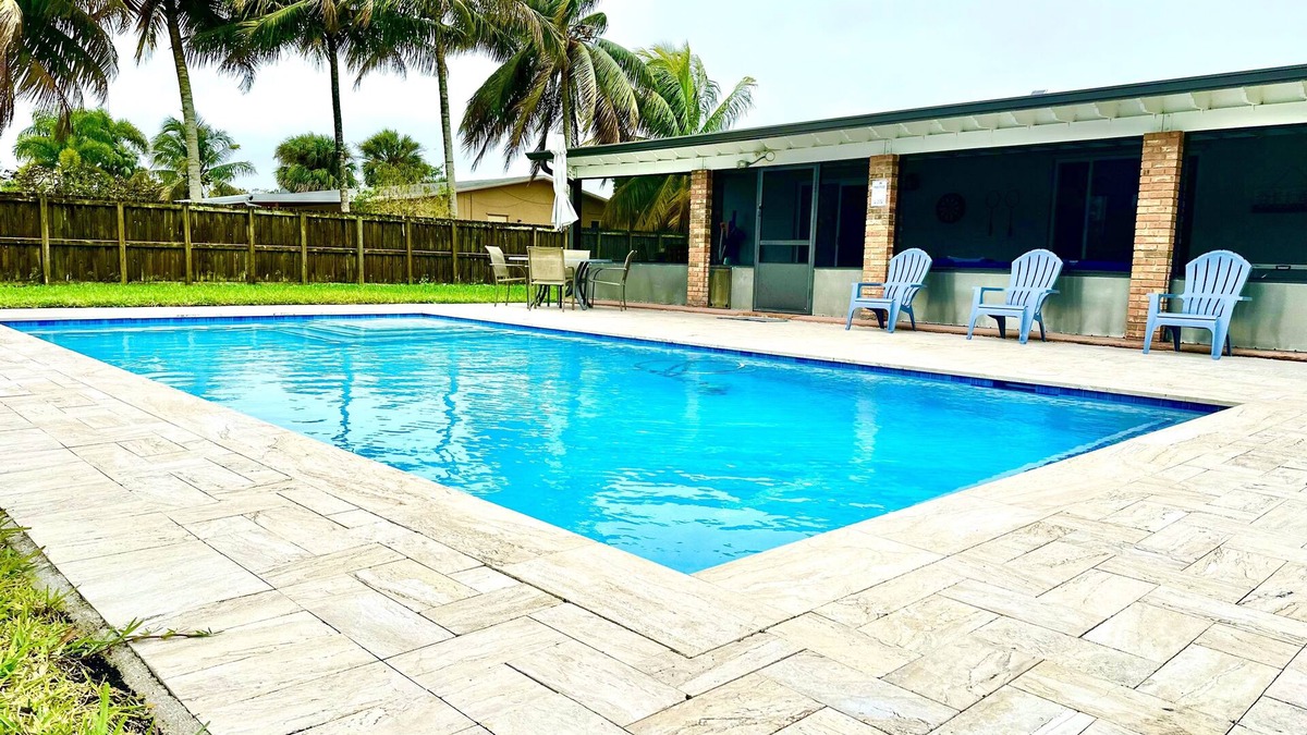 Homestead Villa | Summer Pool Villa In Miami
