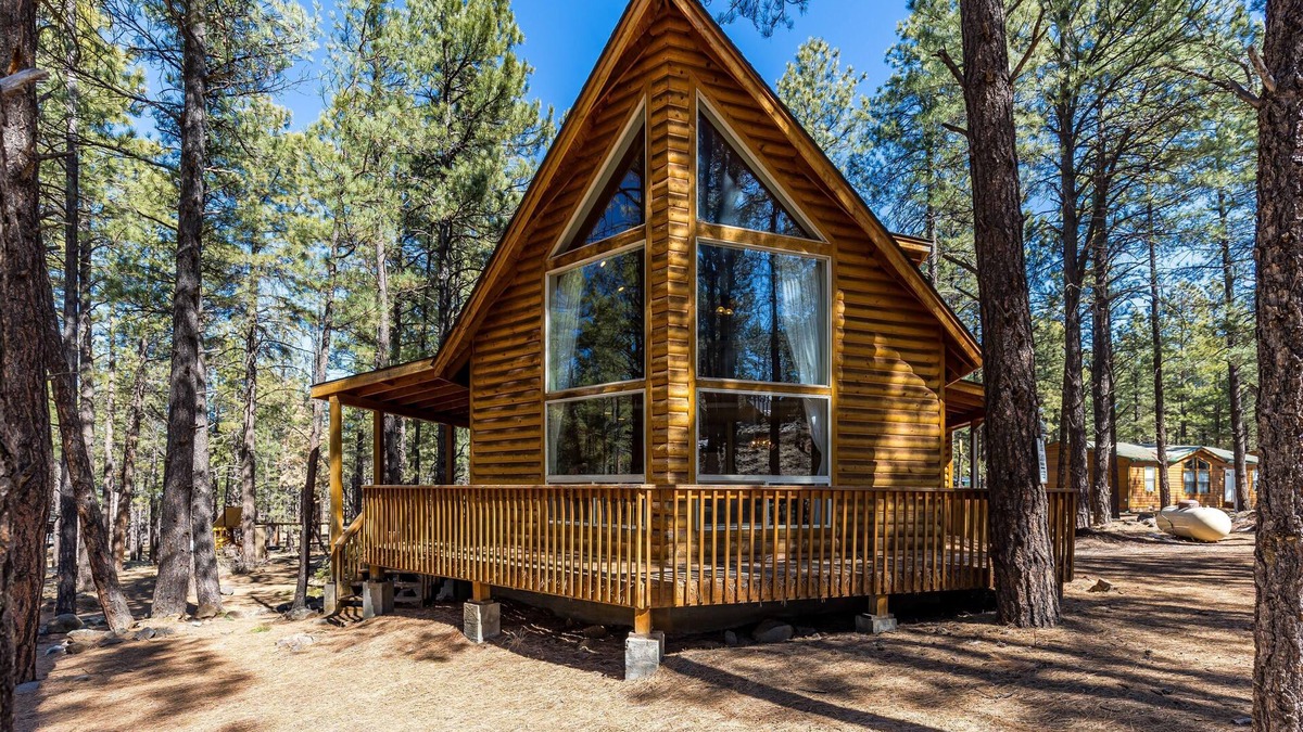 Williams Cabin | Summer Retreat at Moose Manor: Luxury and Adventure Near the Grand Canyon