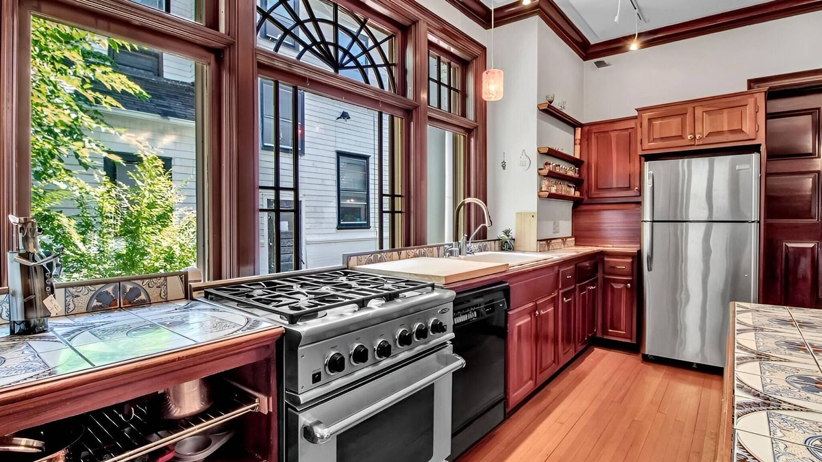 Bryant House | Summer Street Guest House