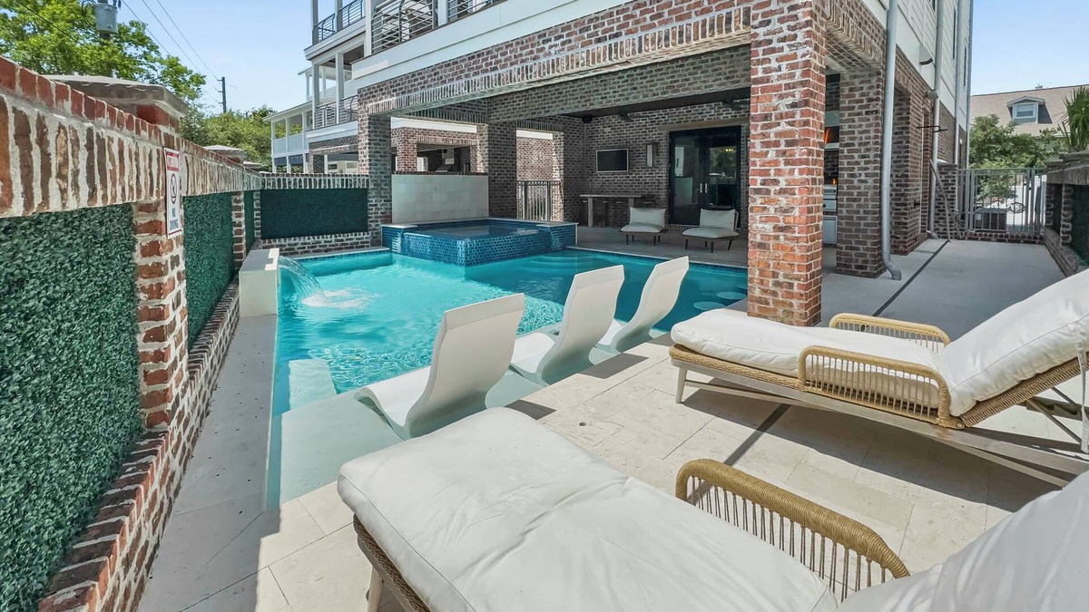 San Juan House | Summer Wind | Ocean Views, Steps to Beach, Private Pool/Jacuzzi, Golf Cart, Bikes, Ample Parking