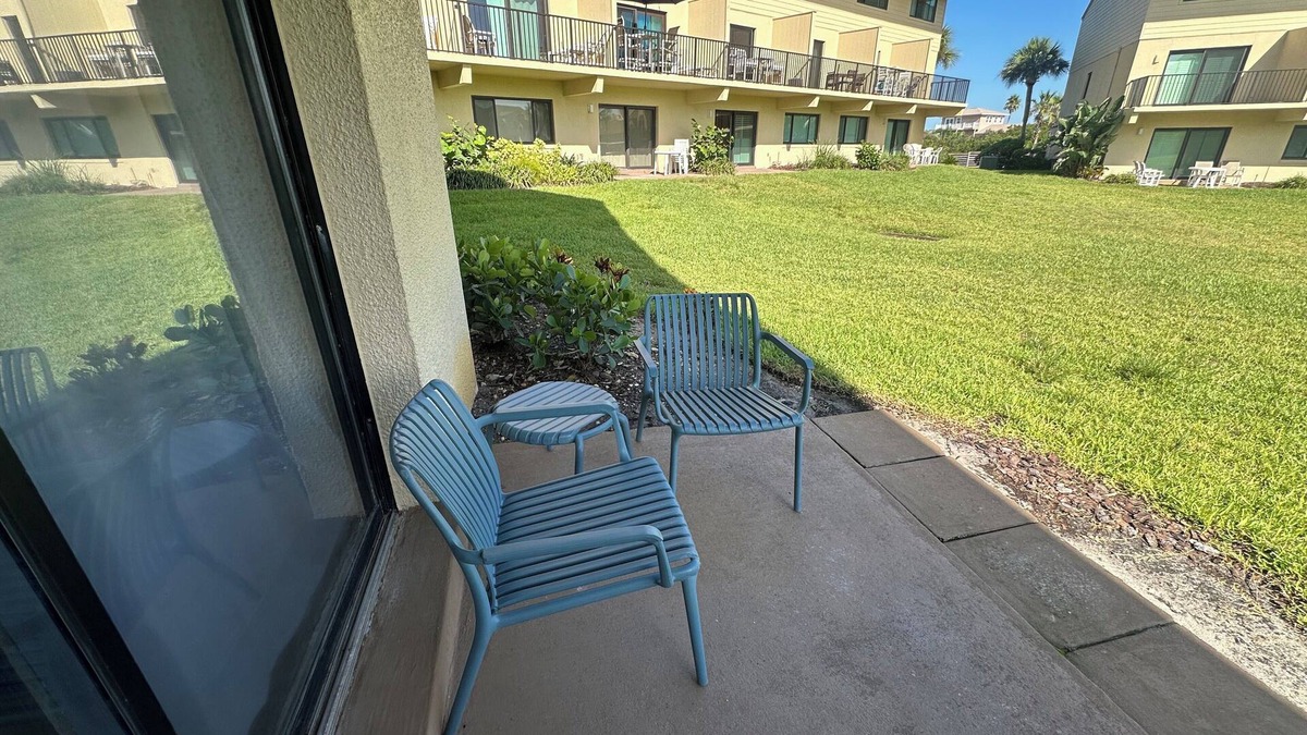 Crescent Beach Condo | Summerhouse Oceanview 2 Bedroom 2 Bath Flatt 142!