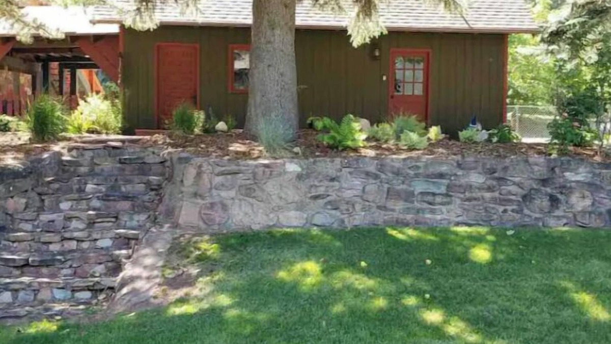 Trimble House | Summertime Special! Cute & Cozy Guest Apartment
