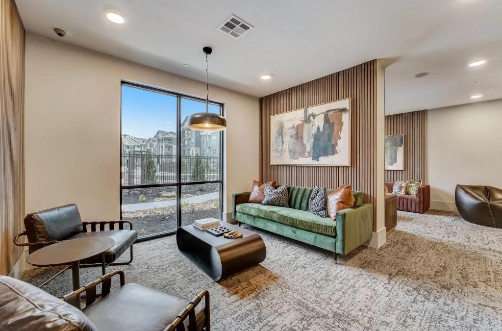 Crestline Heights Apartment | SUMMIT PROPERTY