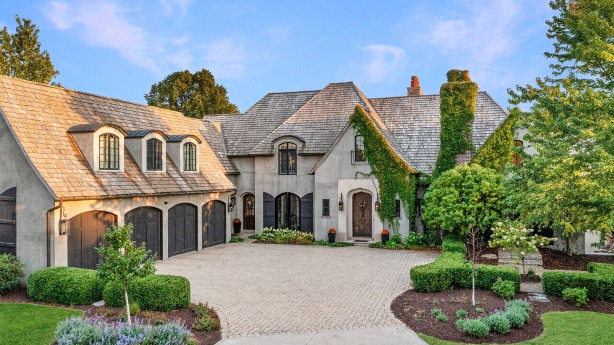 Plymouth House | Summit Road Estate - Top Luxury