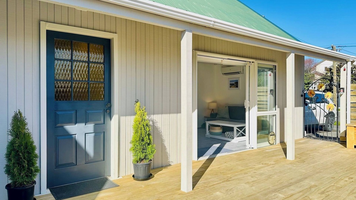 Sumner House | Sumner Beach Retreat