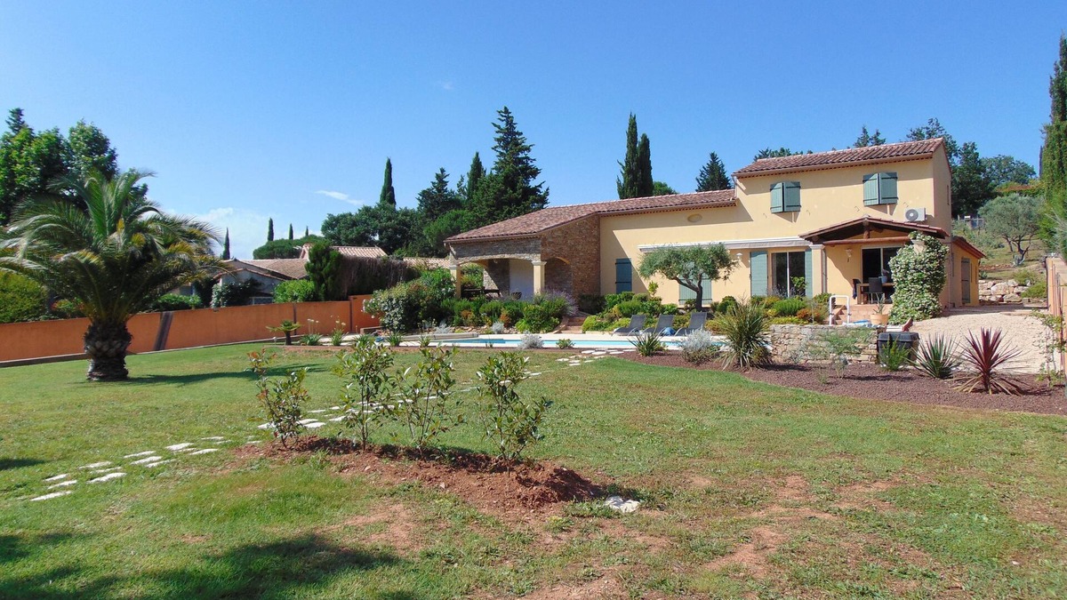 Bagnols-en-Foret House | Sumptuous holiday home with peaceful pool on 5000m2