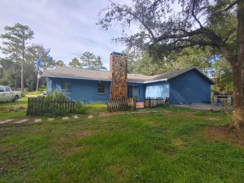 Wesley Chapel House | sun and nature