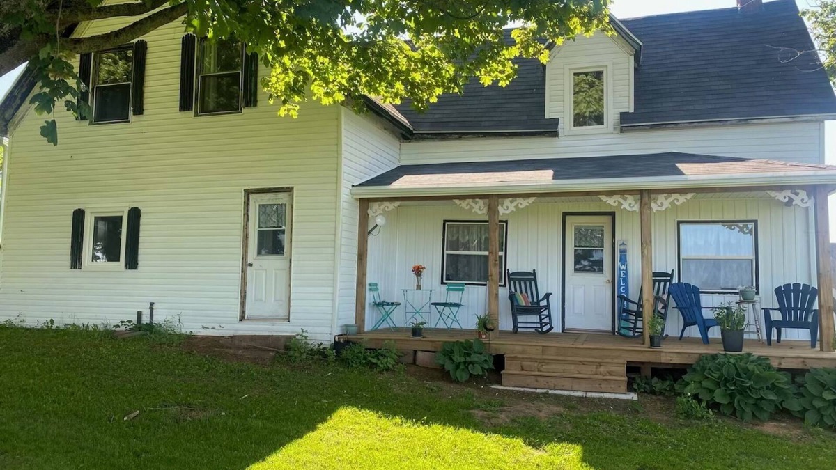 Richmond Other | Sun and Stars farmhouse, North Cape Coastal drive
