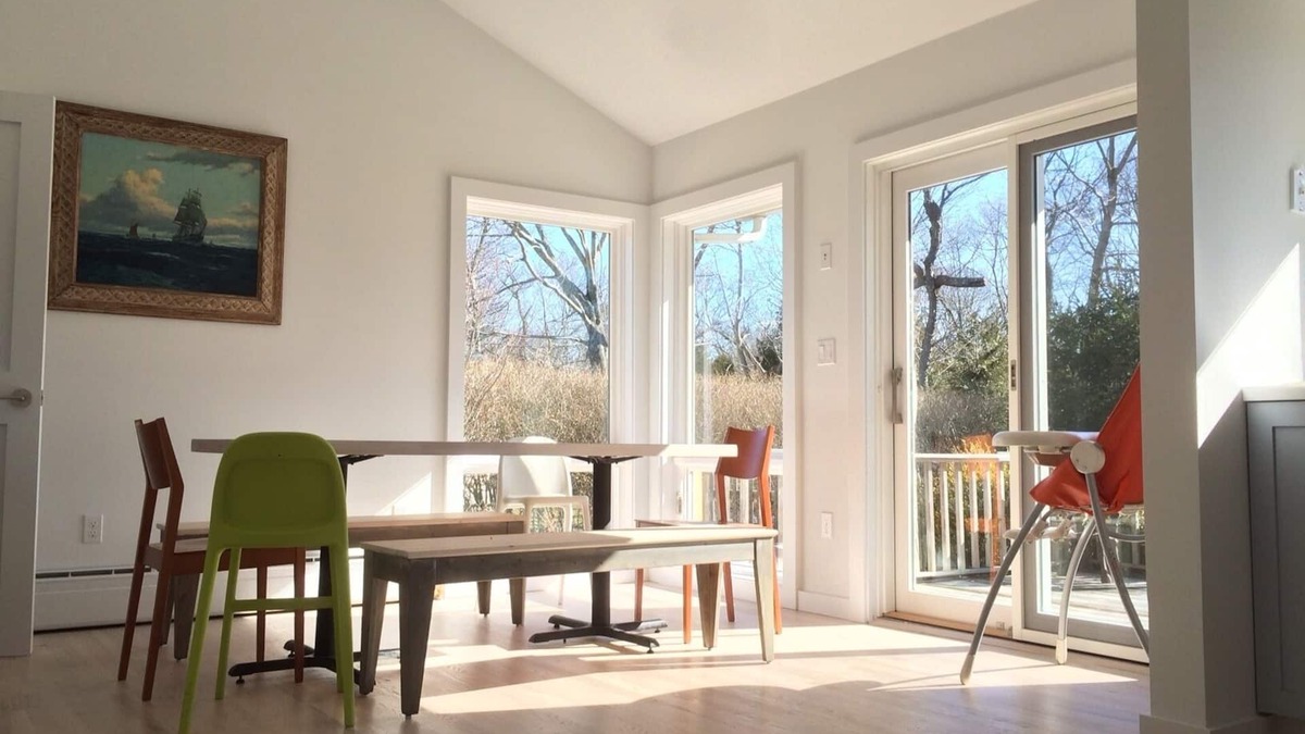 North Haven House | Sun-filled 3-bedroom in a quiet setting