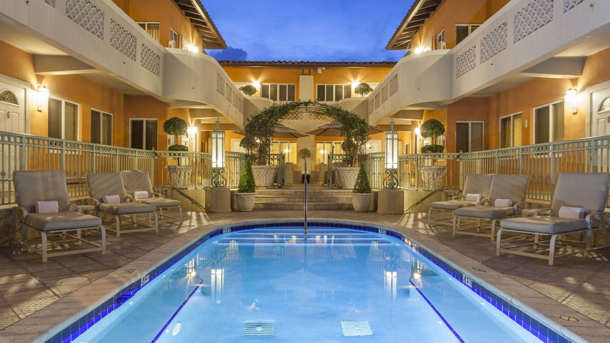 Surfside Hotel | Sun Harbour Boutique Hotel