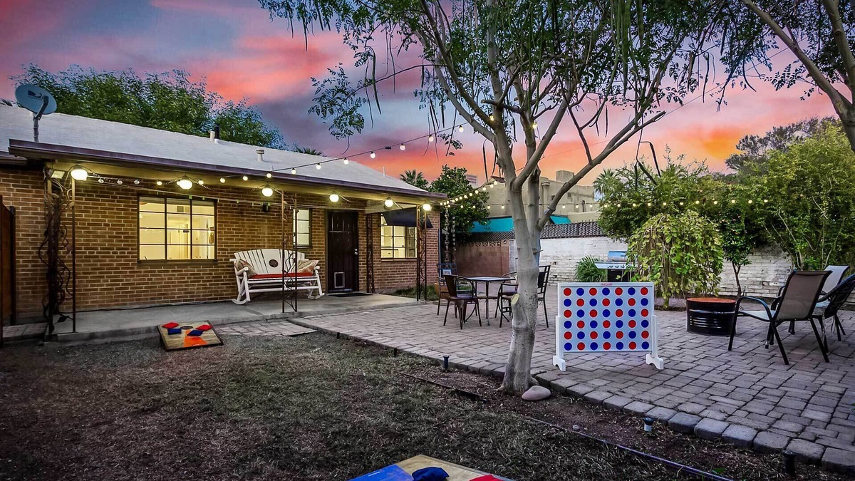 F. Q. Story House | Sun-Lit Phoenix Gem: Backyard Entertainment Patio!