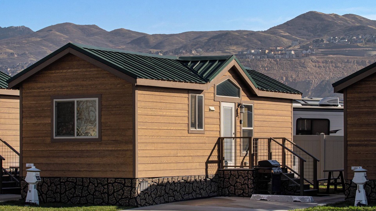 North Salt Lake Hotel | Sun Outdoors Salt Lake City