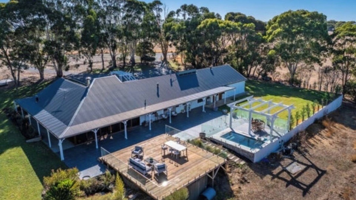 Kuitpo Other | SUN RANCH- The perfect entertainer with unrivalled vistas & sunsets in privacy.