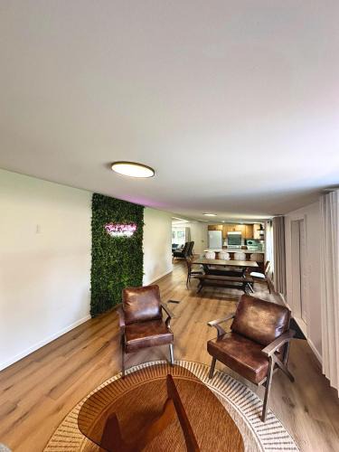 Port Austin Hotel | Sun & Sand Resort
