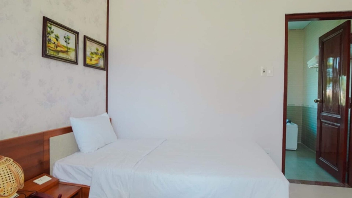 Thuan An Resort | Sun & Sea Resort- VIP Unit 8 (Lagoon Vip/Garden Vip view)