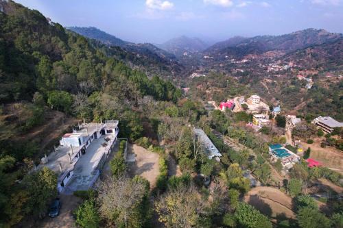 Kuthar House | Sun Shine Haven Retreat