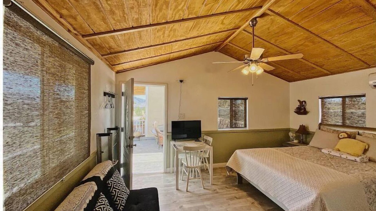 Pahrump House | " Sun Tiny House D" Pahrump Near front sight