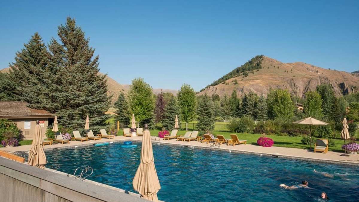 Weyyakin Ranch House | Sun Valley Serenity: Luxurious 4-Bedroom Home 3 min. from Ski Lifts and Downtown