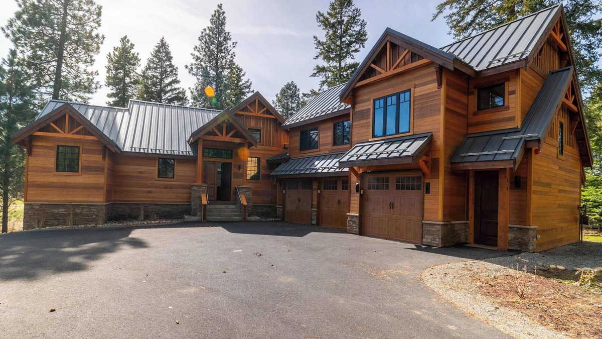 Roslyn House | Suncadia Serenity on 13 Villa with ev charger