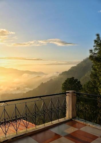 Lansdowne Resort | Suncrest Trails Resort