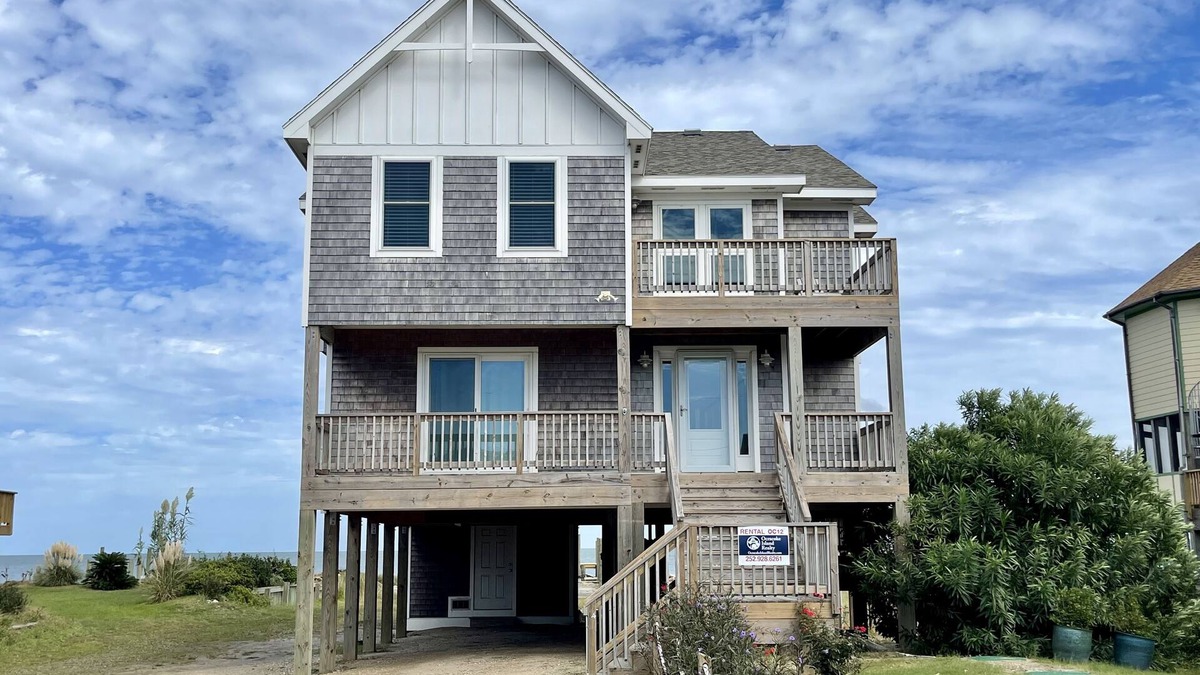 Ocracoke House | Sundance: Spacious waterfront home with amazing views.