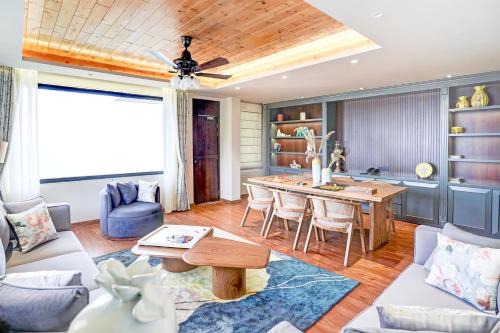 Theog House | Sunday Premium 5 BHK Villa Mihika, Shimla