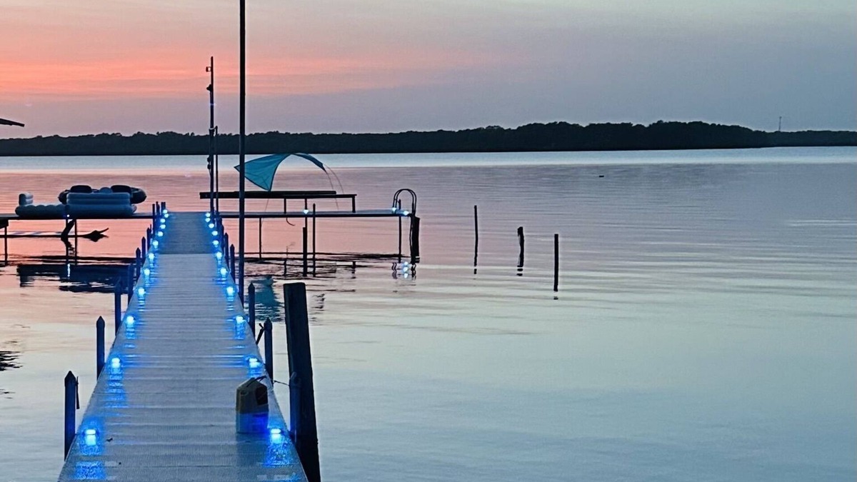 Wills Point House | Sundown @ Casa Lago, Waterfront House w/Boat Dock