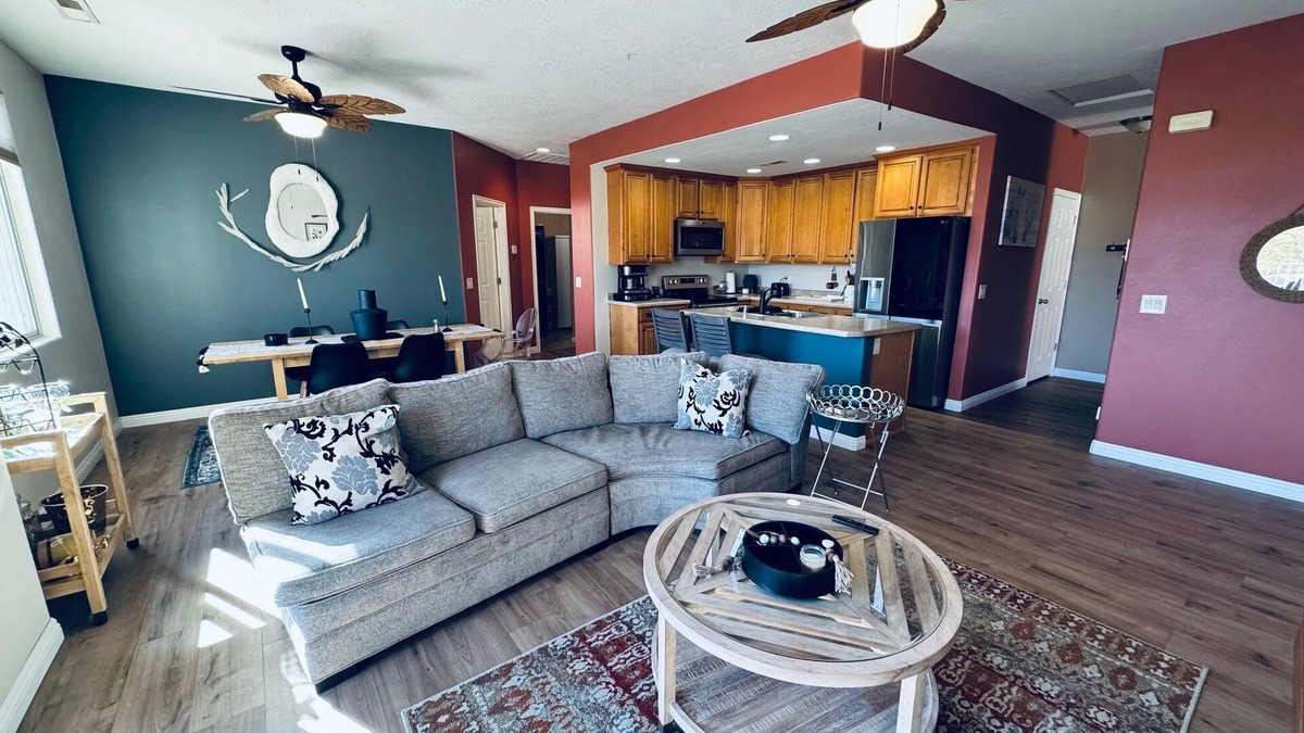 Mesquite Condo | Sundown Sanctuary by Mesquite Vacation Rentals near Jensen Trailhead Park with $510 free daily activities!