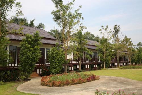 Chumphon Resort | Sunflora Resort Chumphon