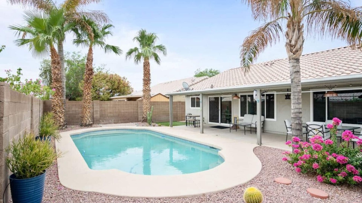 Deer Valley Estates House | Sunkissed Private Pool 3BR Oasis w/Outdoor Lounge