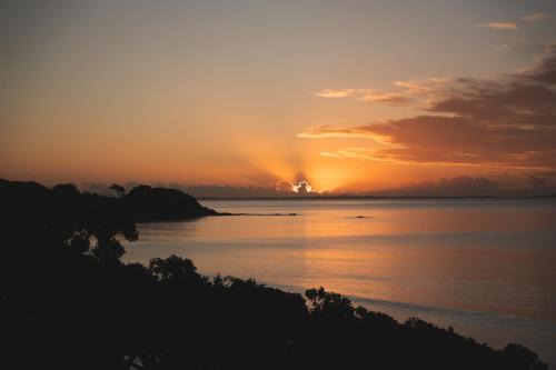 Coopers Beach Cabin | Sunlit Bay Villas
