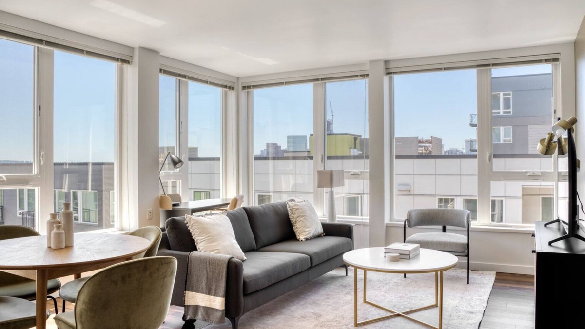 Wilburton Apartment | Sunlit Bellevue 2BR w/Gym & W/D, near Spring District, by Blueground
