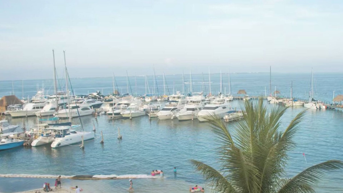 Puerto Juarez Resort | Sunny 1 Bedroom with Marina view in Family Friendly Cancun resort