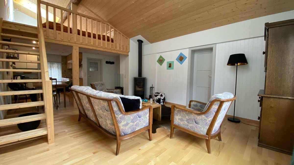 Wiler Condo | Sunny 2.5 room duplex vacation apartment in the Lötschental.